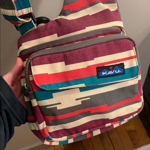 Over the shoulder Kavu bag
